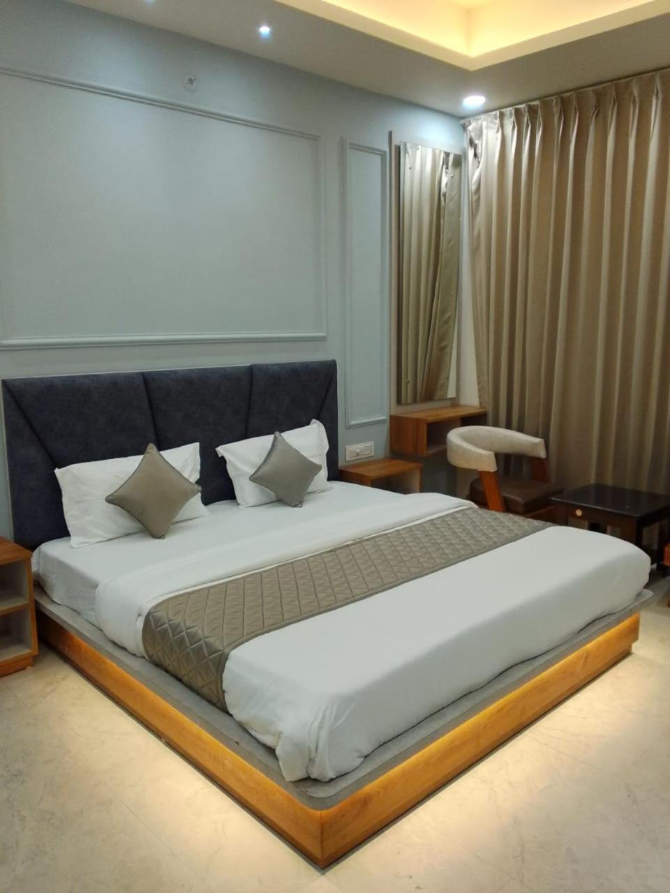 The Grand View Hotel Baijnath Luaran gambar