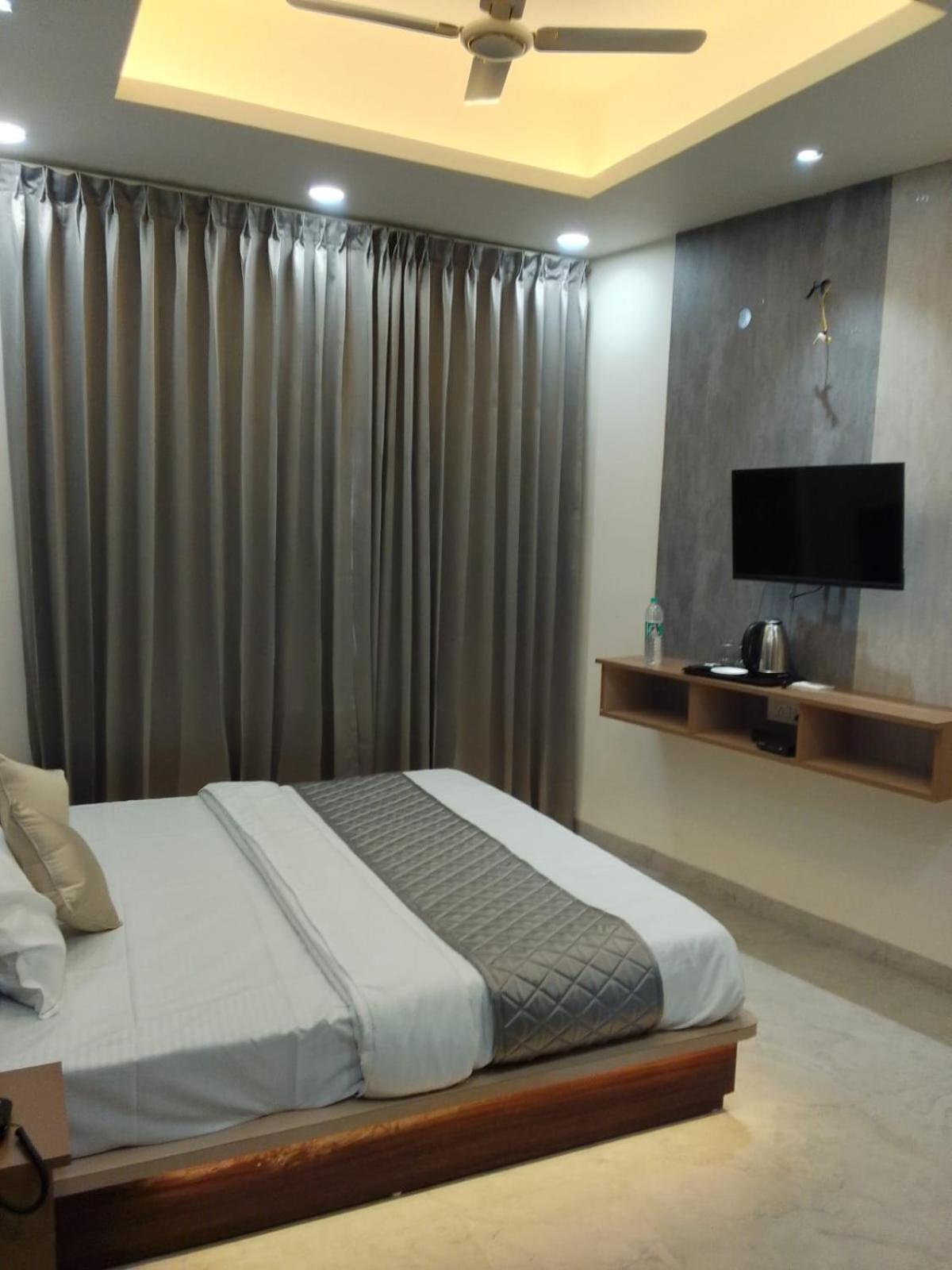 The Grand View Hotel Baijnath Luaran gambar