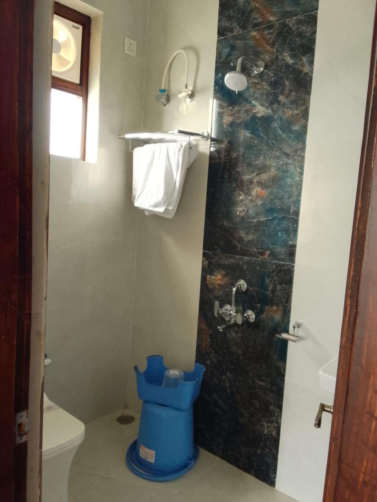 The Grand View Hotel Baijnath Luaran gambar