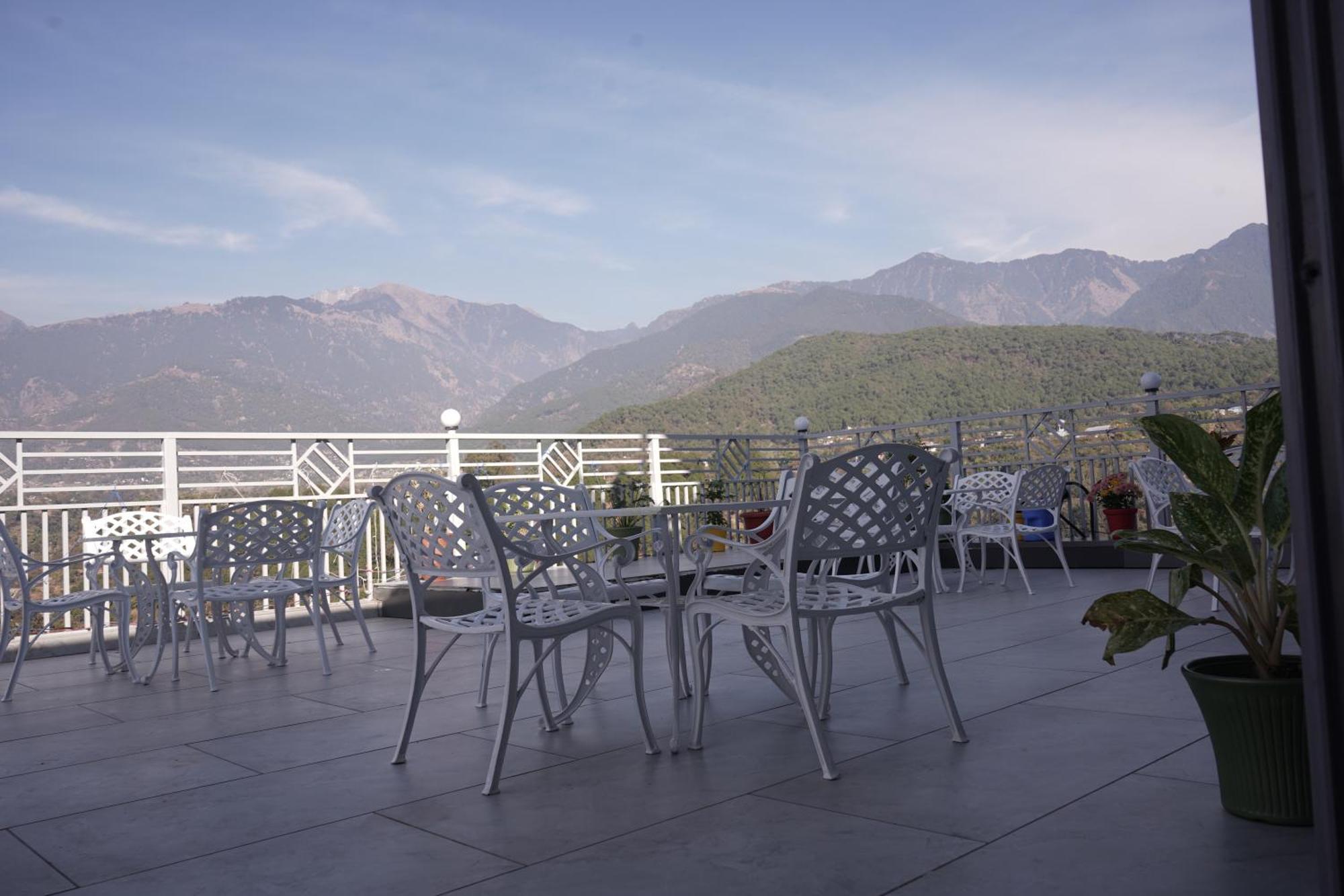 The Grand View Hotel Baijnath Luaran gambar